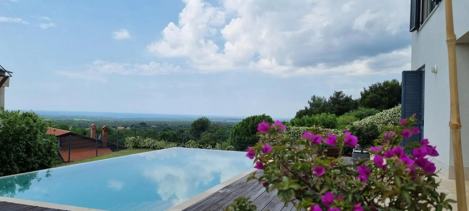 Modern Villa Anna With Outdoor Pool In Visnjan